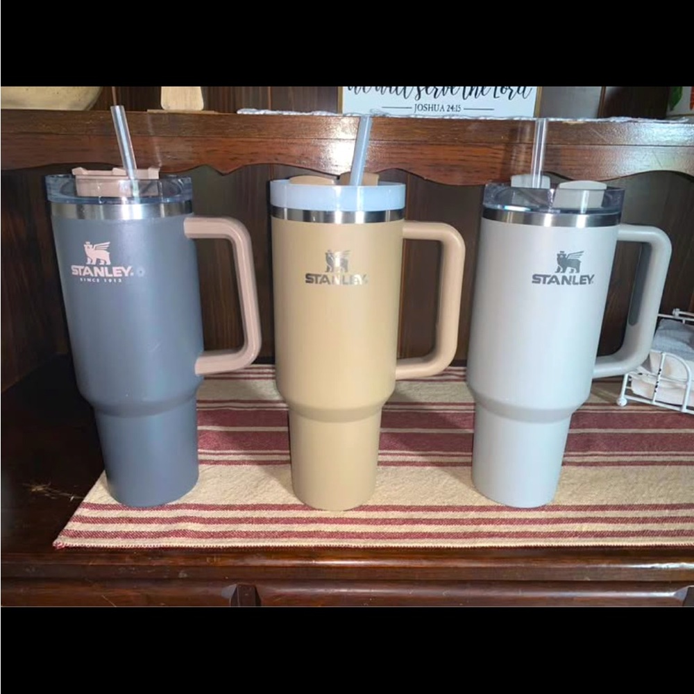 STANLEY LOT - 3 Classic color Stanley 40oz Tumblers